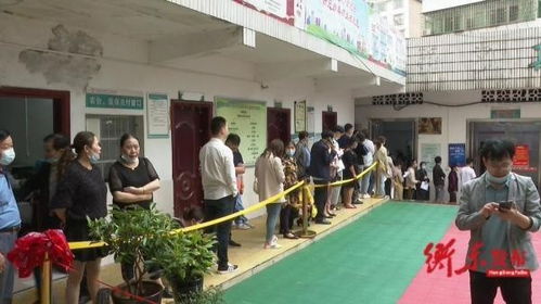 中藥飲片廠附屬醫(yī)院做好群眾服務(wù) 有序開展疫苗接種工作