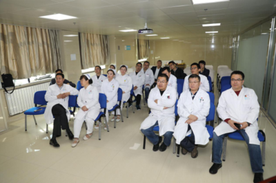 德國教授來榆林二院開展手術(shù)直播演示分享學(xué)術(shù)經(jīng)驗(yàn),盛贊榆林骨科醫(yī)療技術(shù)快速發(fā)展