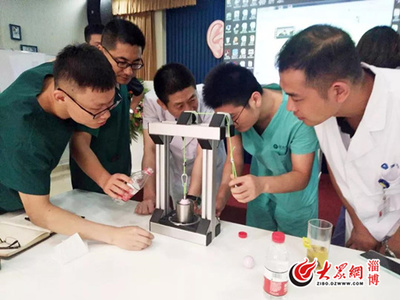 髖關(guān)節(jié)產(chǎn)品專家走進蓮池骨科醫(yī)院